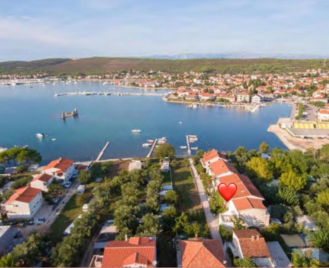 Apartman Suky Sukošan Exterior foto